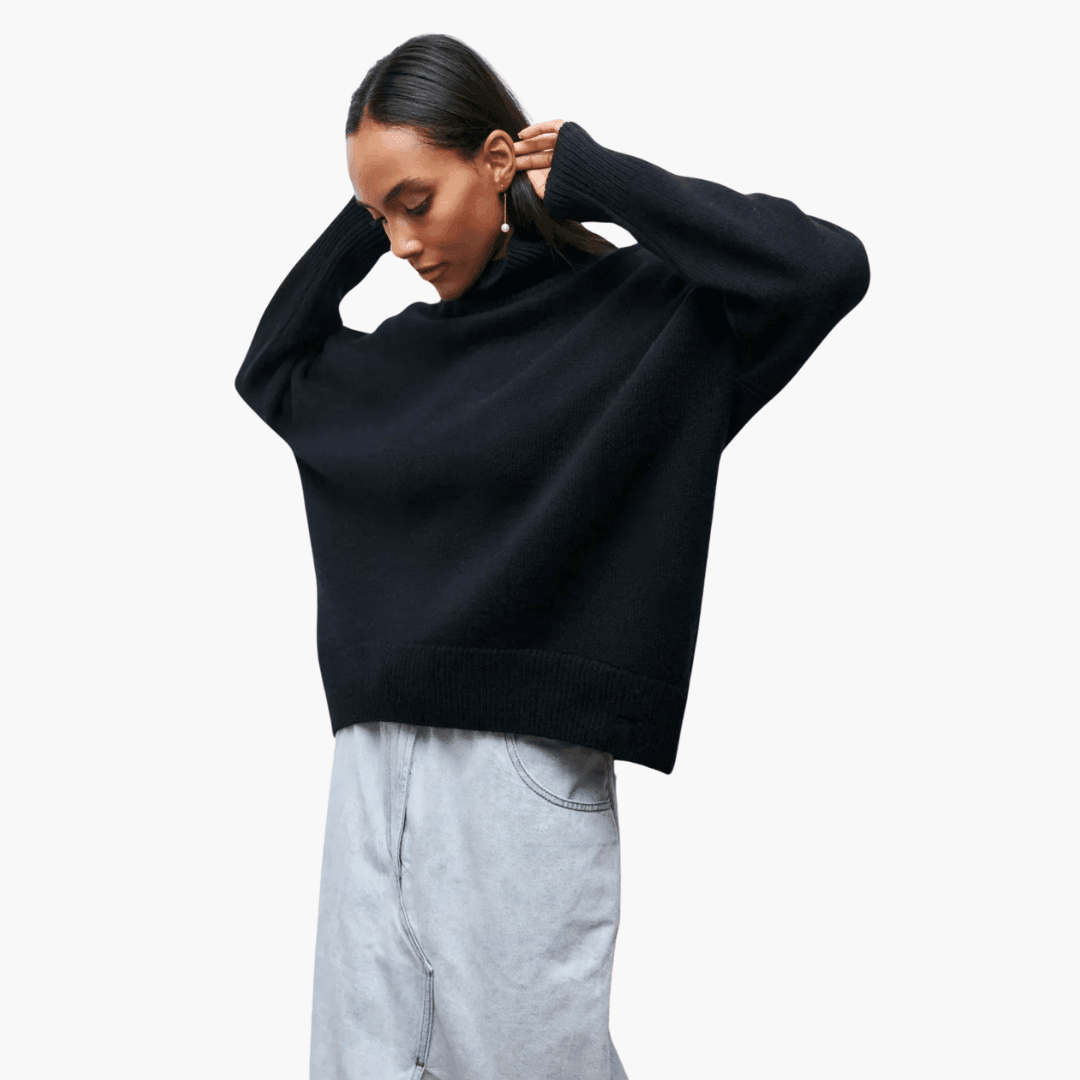 Slim Fit Turtleneck Jumper for Women - Ribbed Knit Style
