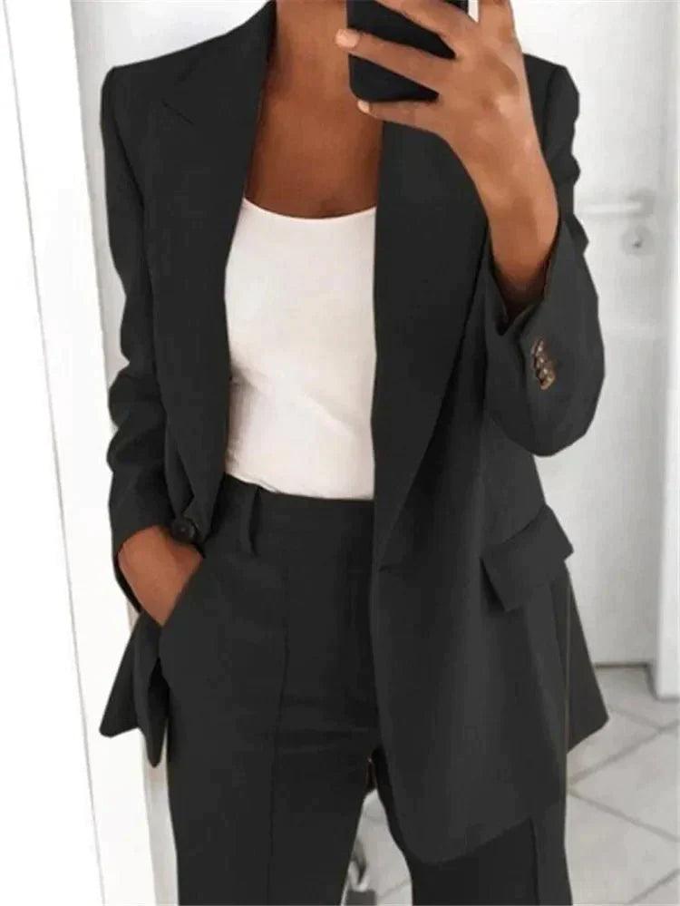 Lynn - Casual Two-Piece Suit