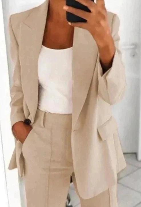 Lynn - Casual Two-Piece Suit