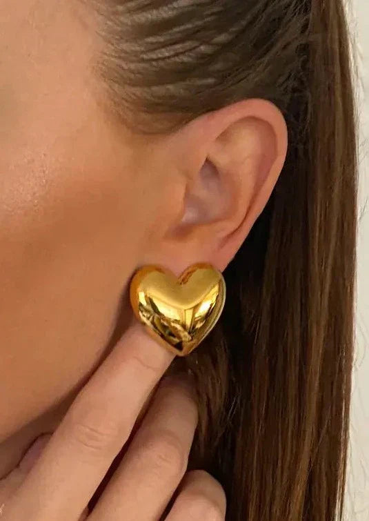 Sienna - Heart-Shaped Studs