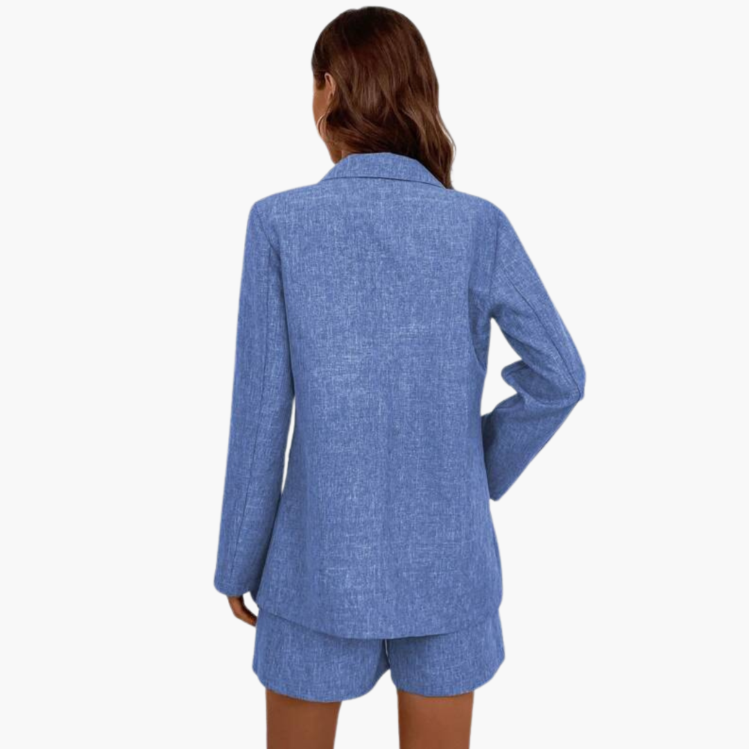 Chic Blazer and Shorts Set for Women – Tailored Two-Piece Suit