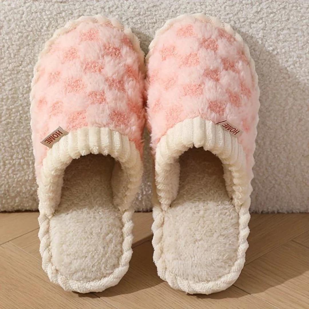 Emma - Cozy Winter Fuzzy Slippers