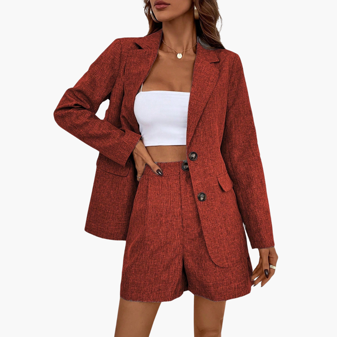 Chic Blazer and Shorts Set for Women – Tailored Two-Piece Suit