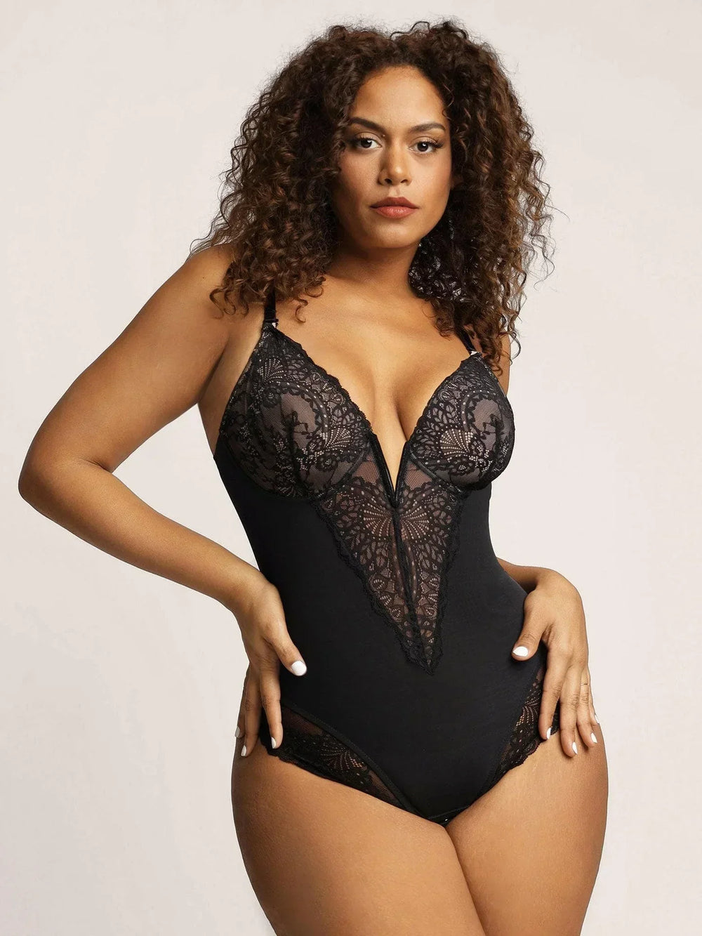 Sarah | SHAPEWEAR BODYSUIT WITH DEEP V-NECKLINE